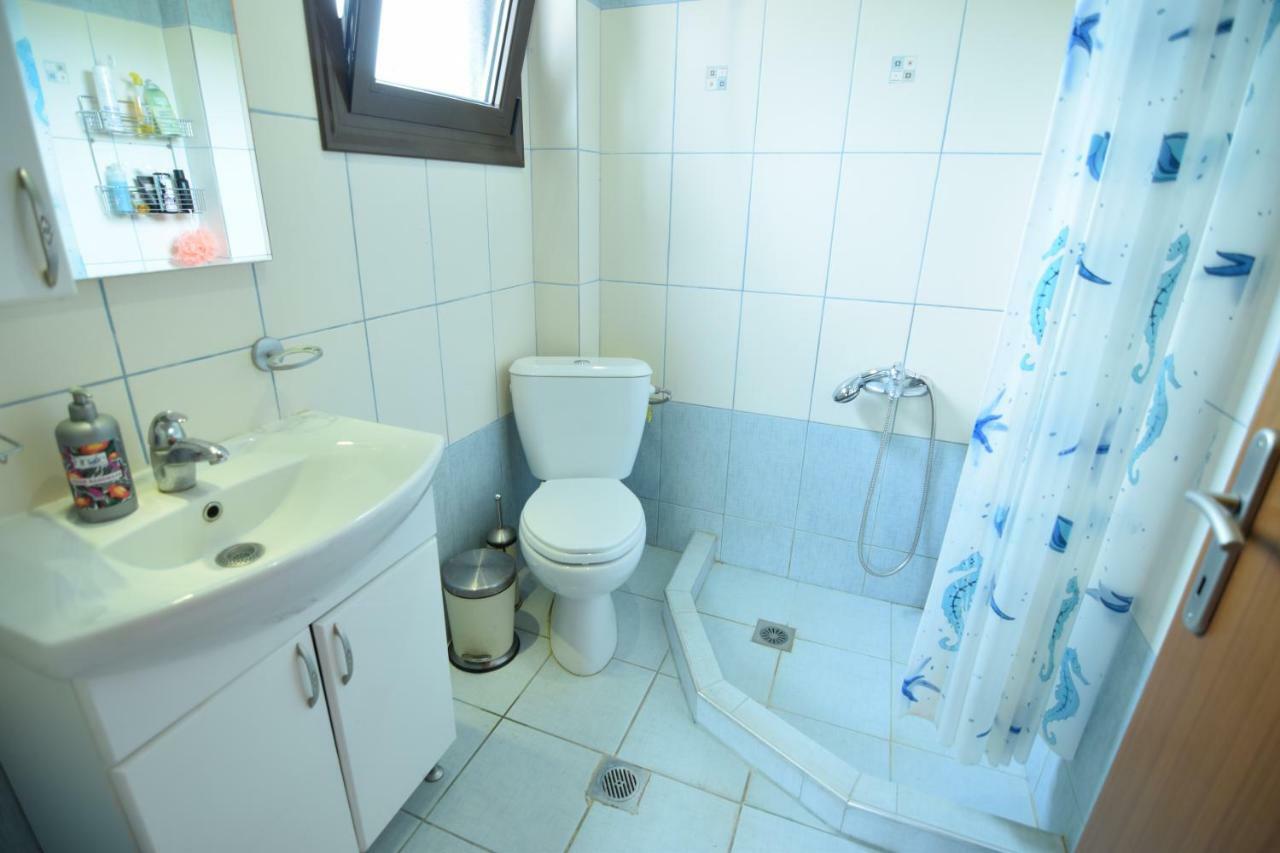 Holiday Villa Vee Νέα Σκιώνη Εξωτερικό φωτογραφία